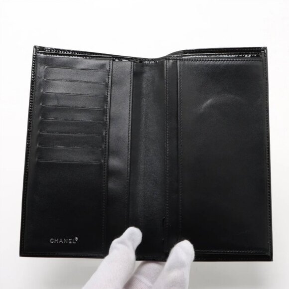 Chanel CC Logo Patent Leather Long Wallet Black - Picture 3 of 10